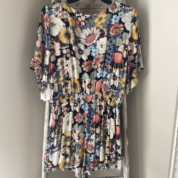 O’Neill KYRIE TWIGGY FLORAL ROMPER - Picture 7 of 7